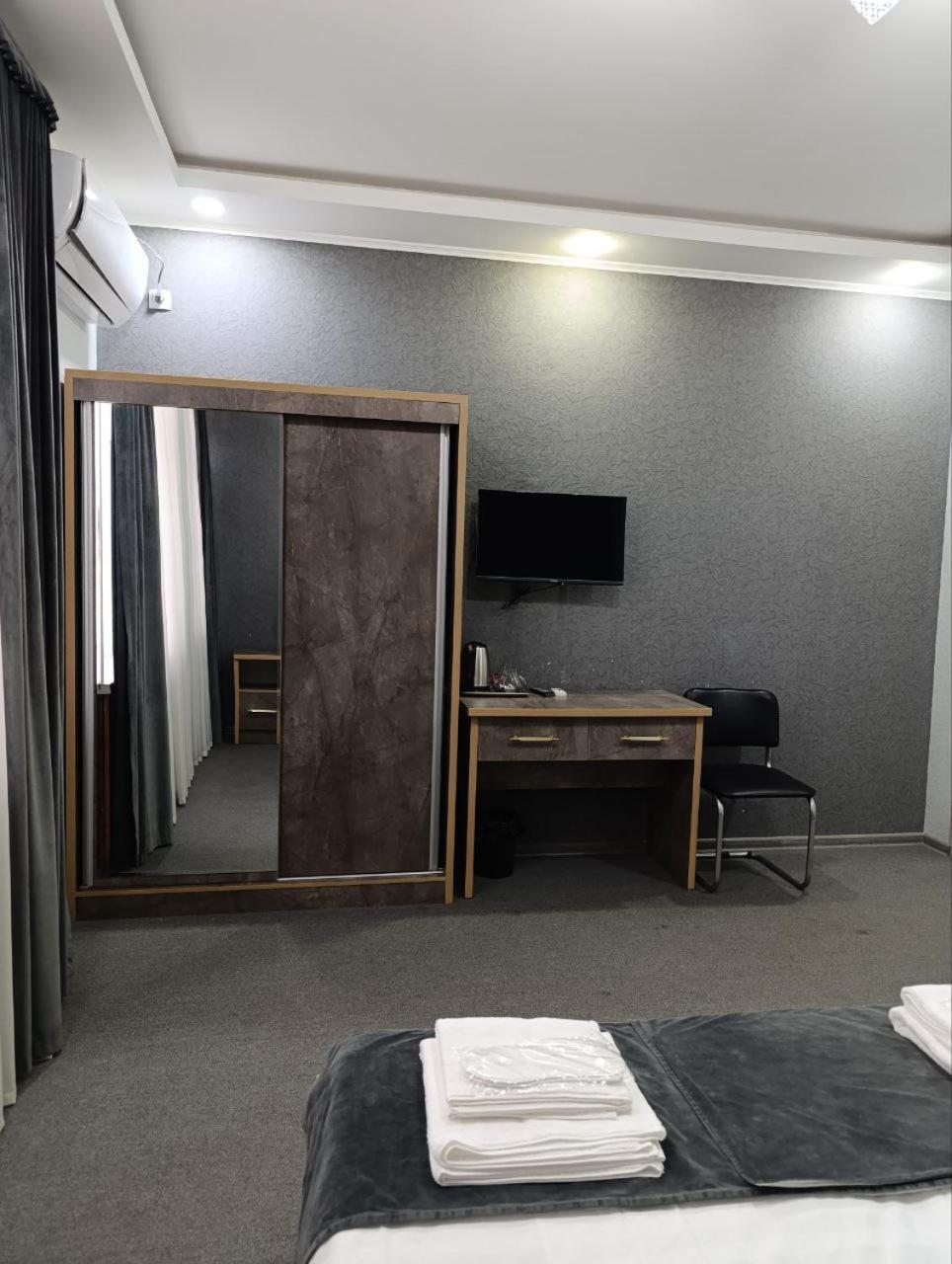 The Art Hotel Ташкент Екстериор снимка
